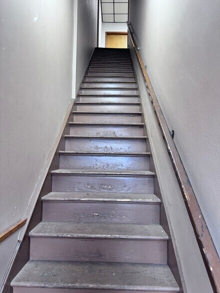 More Photos Of 217 N Randolph St, Macomb Office For Sale