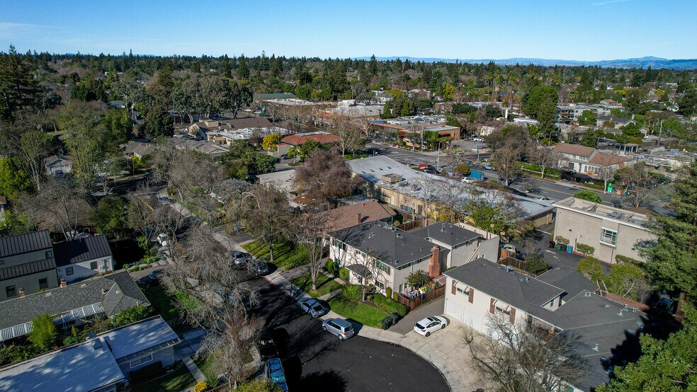 More Photos Of 2735 Byron St, Palo Alto Multifamily For Sale