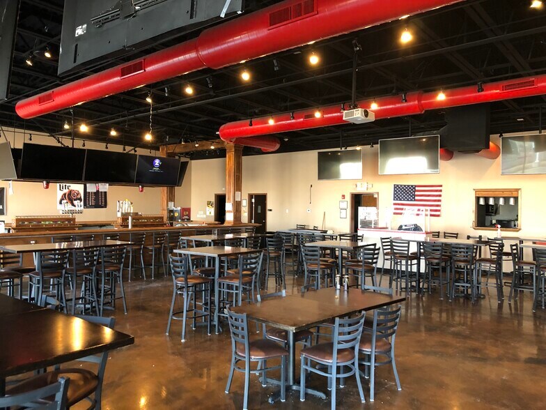 More Photos Of 14608-14632 Cicero Ave, Midlothian Freestanding For Lease