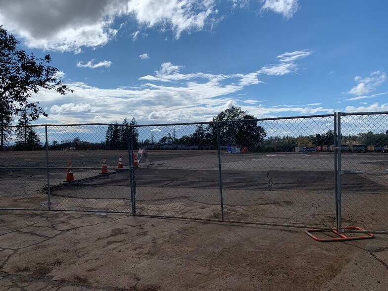 More Photos Of 5369 Clark Rd, Paradise Land For Sale
