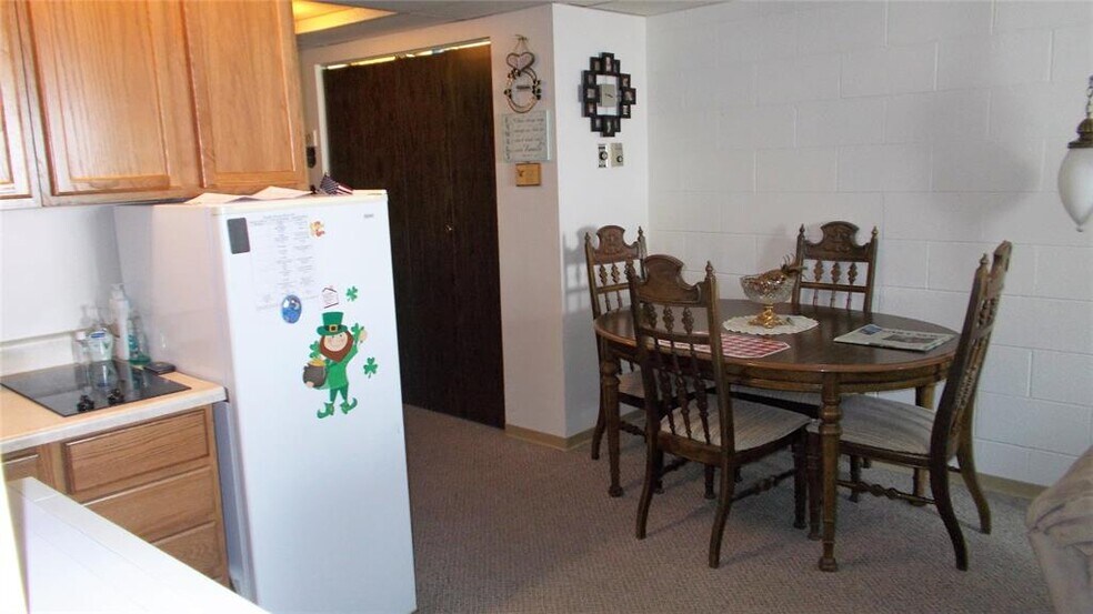 More Photos Of 20 W 3rd St, Havre Apartments For Sale