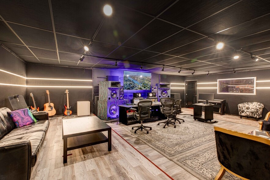 More Photos Of 1227 W Temple St, Los Angeles Loft Creative Space For Sale