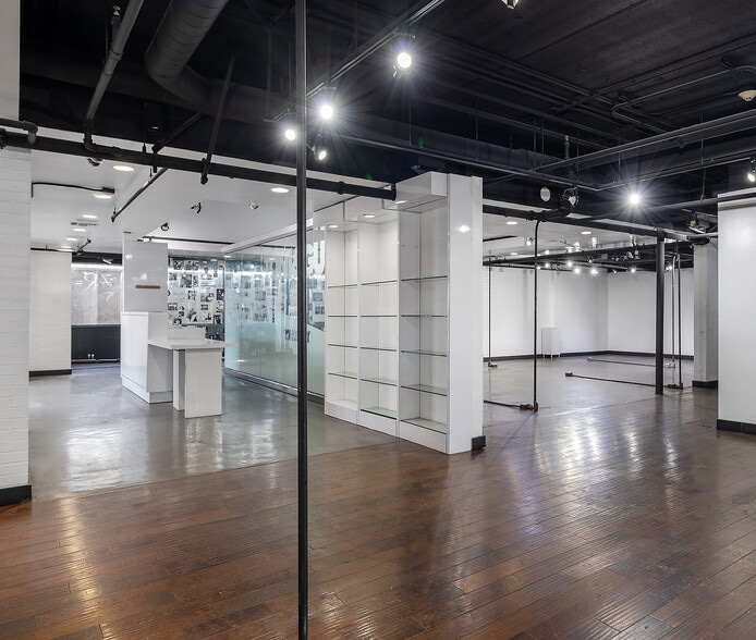 More Photos Of 464 N Fairfax Ave, Los Angeles Office For Sale