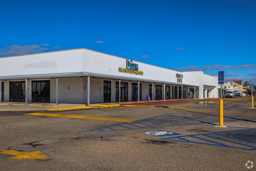 More Photos Of 420 Us-90, Waveland Unknown For Lease