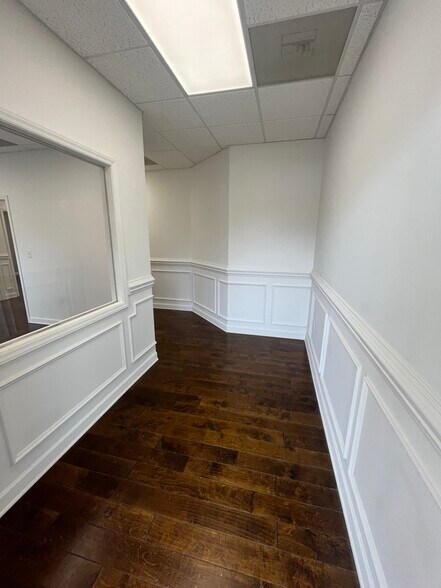 More Photos Of 2526 Plantation Center Dr, Matthews Medical For Lease