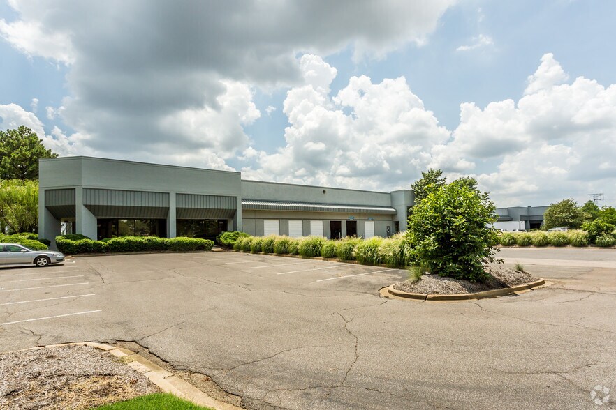 More Photos Of 4800 Southridge Blvd, Memphis Distribution For Lease