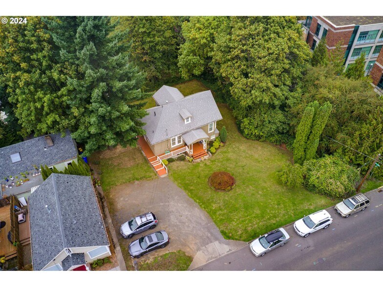 More Photos Of 909 SW Gaines St, Portland Land For Sale