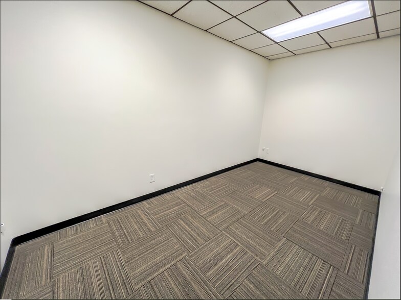 More Photos Of 9111 Broadway St, Merrillville Coworking Space