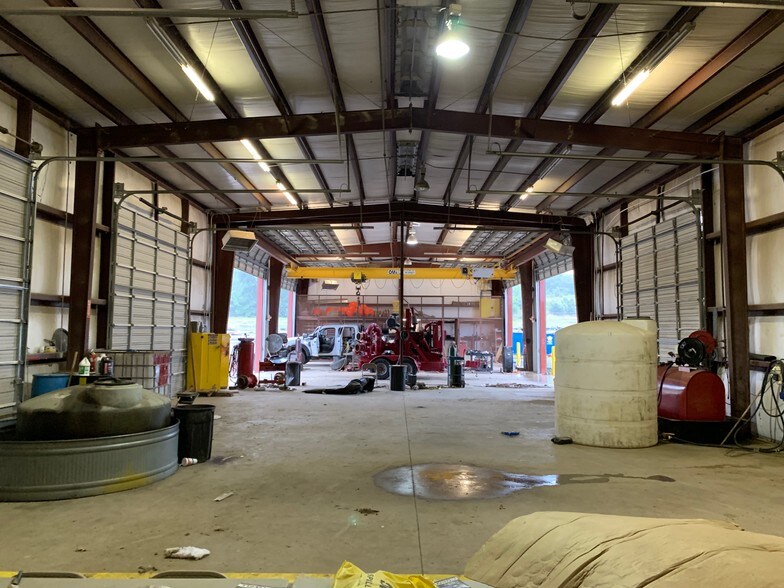 More Photos Of 104 N 9th St, Alderson Warehouse For Sale