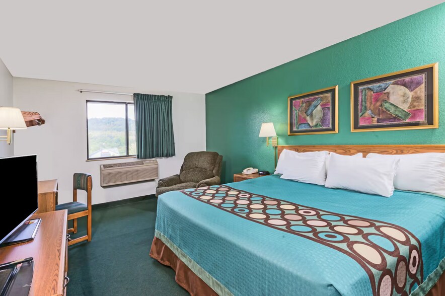 More Photos Of 103 Bair Blvd, New Stanton Hotel For Sale