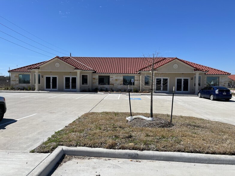 More Photos Of 2743 Smith Ranch Rd, Pearland Medical For Lease