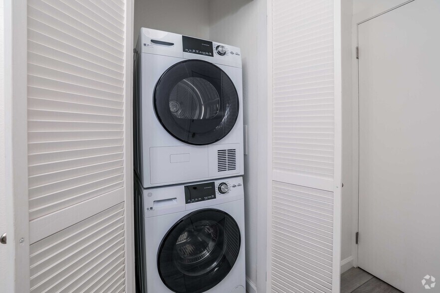 More Photos Of 1771 Highland Pl, Berkeley Apartments For Sale