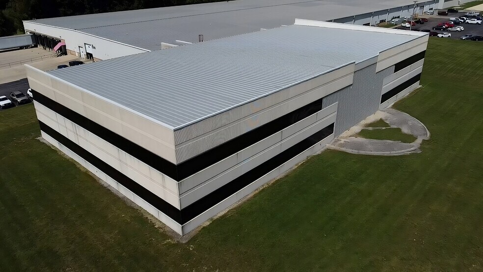 Primary Photo Of 1300 Freese Works Pl, Galion Loft Creative Space For Lease