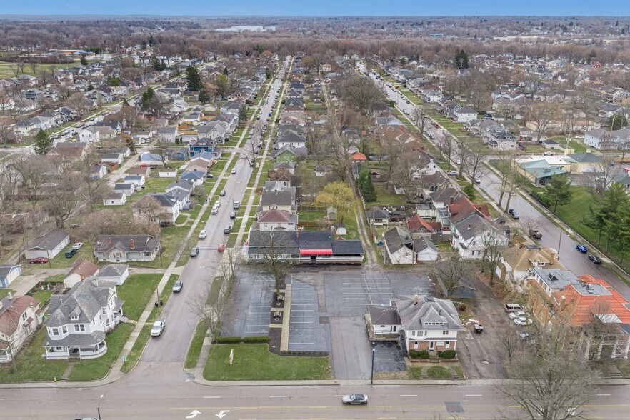 More Photos Of 227 E Cecil St, Springfield Restaurant For Sale