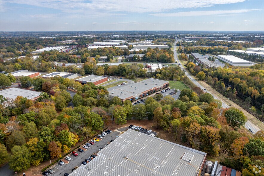 More Photos Of 9333 Forsyth Park Dr, Charlotte Warehouse For Sale