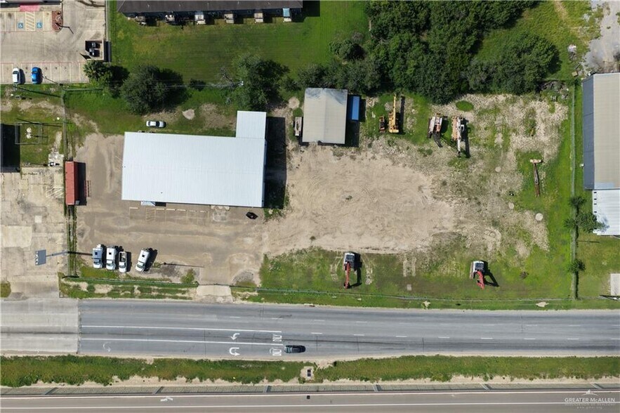 More Photos Of 110 E Expressway 83, La Feria Warehouse For Sale