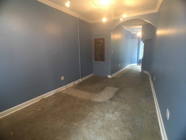 More Photos Of 22 8th Ave, New York Apartments For Lease