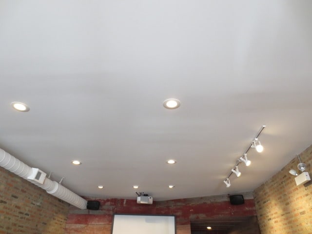 More Photos Of 1434 W Montrose Ave, Chicago Storefront For Sale