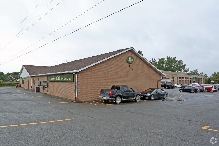 More Photos Of 18 Manitou Cres, Loyalist General Retail For Lease