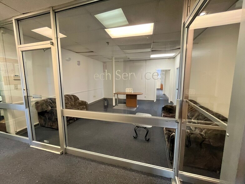 More Photos Of 14 Dartmouth St, Malden Office For Lease