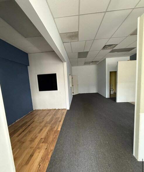 More Photos Of 2150 Oriskany St W, Utica Freestanding For Lease