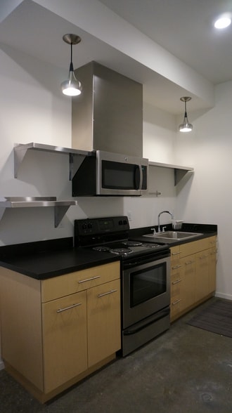 More Photos Of 2418 NW 58th St, Seattle Apartments For Sale