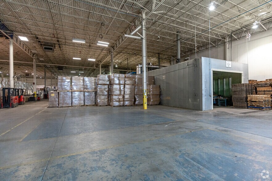 More Photos Of 500 Gateway Dr, Goldsboro Warehouse For Lease
