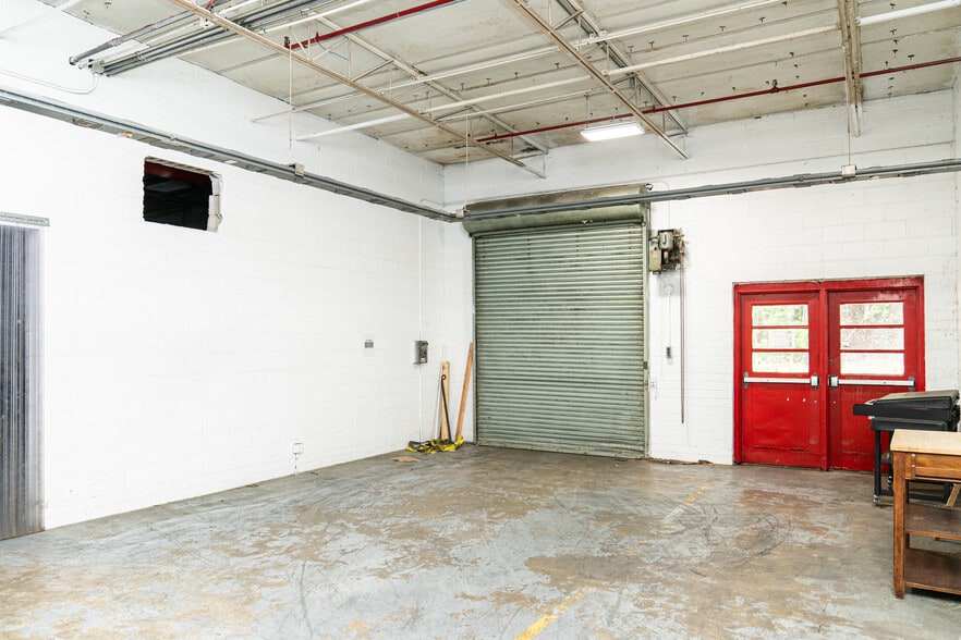 More Photos Of 2580 Highway 46, Heflin Warehouse For Sale