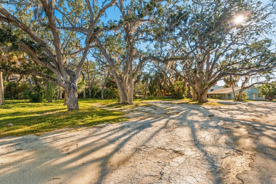 More Photos Of 404 Canal St, Tarpon Springs Land For Sale
