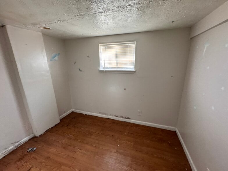 More Photos Of 2048 4th Ave, Cincinnati Multifamily For Sale