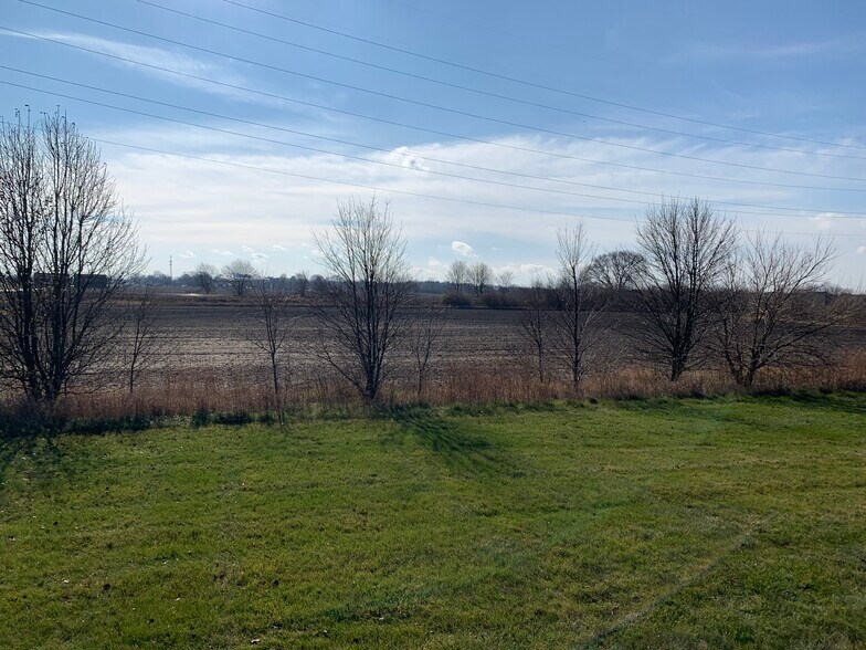 More Photos Of 1 & 2 BOOMBAH Blvd, Yorkville Land For Sale