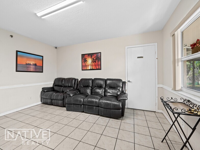 More Photos Of 201-221 NE 40th Ct, Oakland Park Assisted Living For Sale