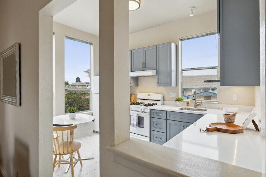 More Photos Of 1820 3rd St, Alameda Apartments For Sale