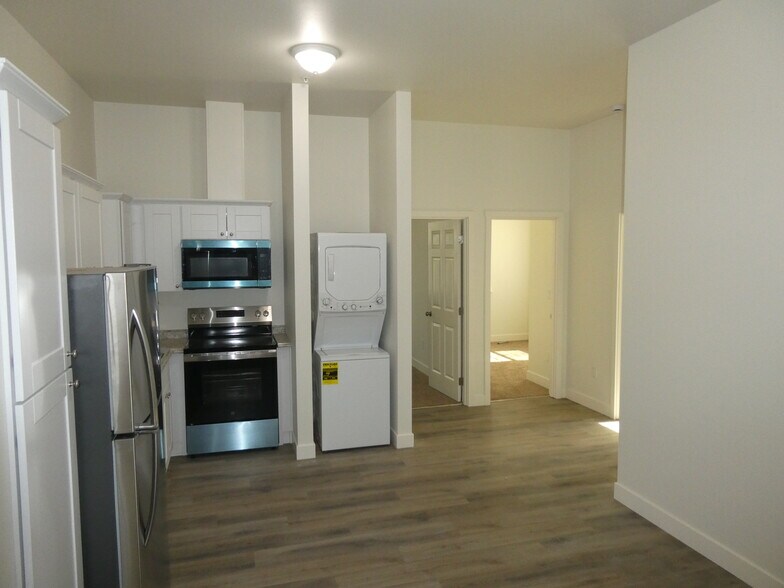 More Photos Of 119 S Wasson St, Coos Bay Apartments For Sale