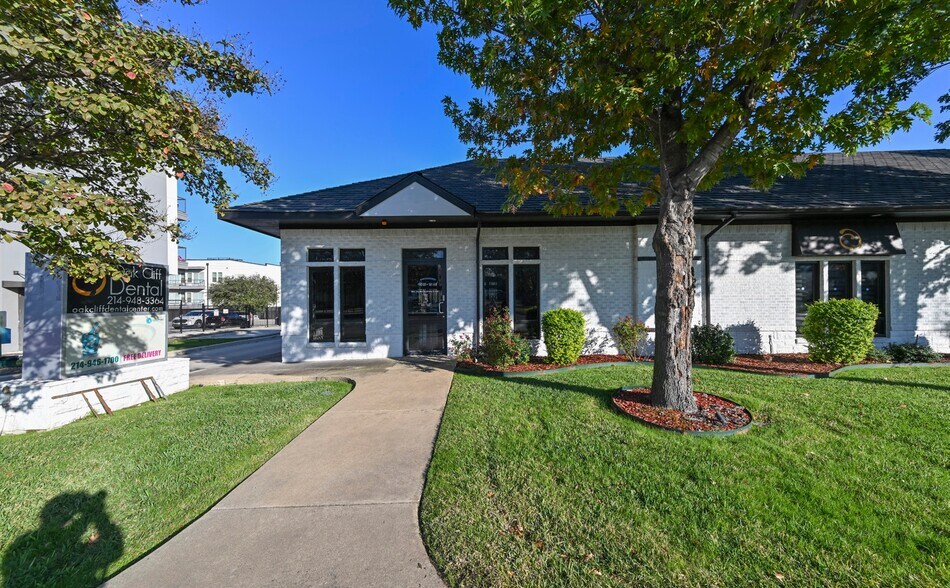 More Photos Of 820 N Zang Blvd, Dallas Medical For Sale