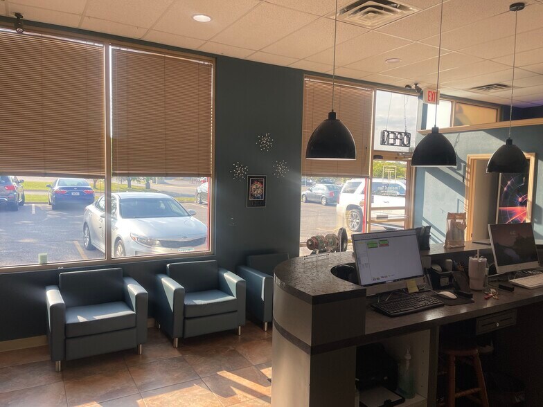 More Photos Of 4930 SE 14th St, Des Moines Unknown For Lease