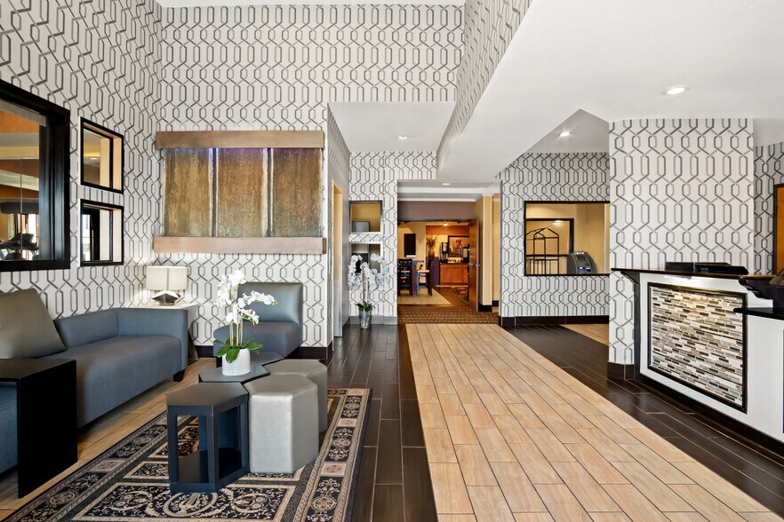 More Photos Of 996 E Interstate 30, Rockwall Hotel For Sale