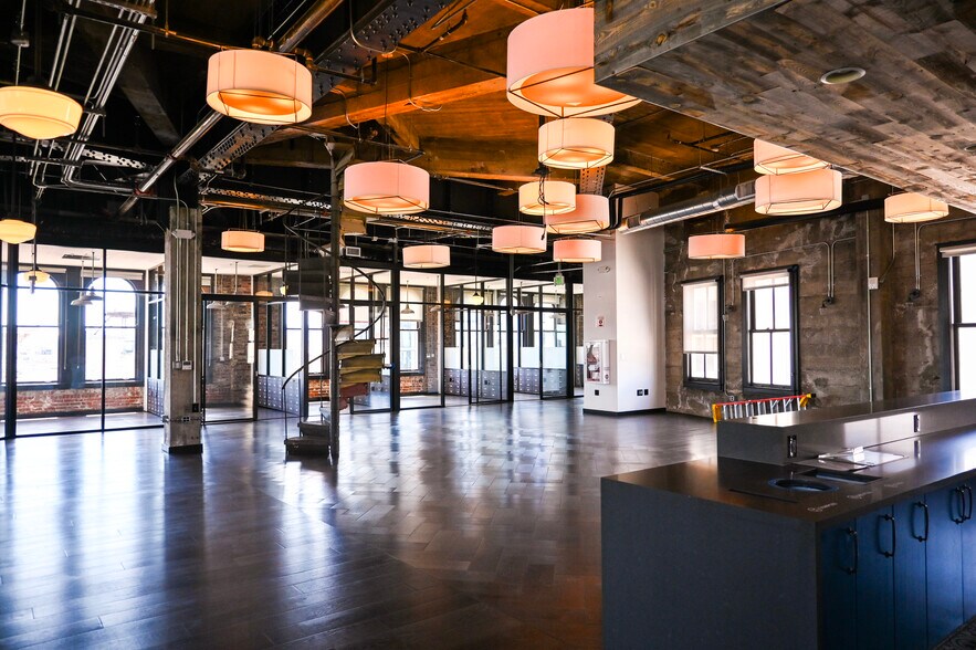 More Photos Of 25 Taylor St, San Francisco Office For Sale