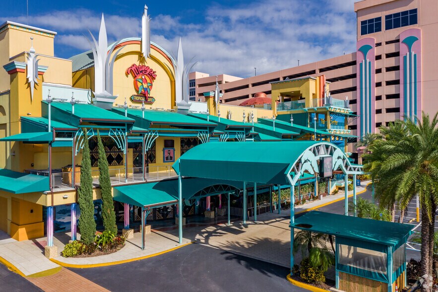 More Photos Of 8102 International Dr, Orlando Unknown For Lease