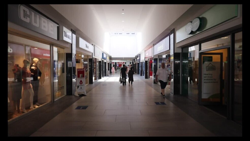 Primary Photo Of Horne Ln, Bedford Unknown For Lease