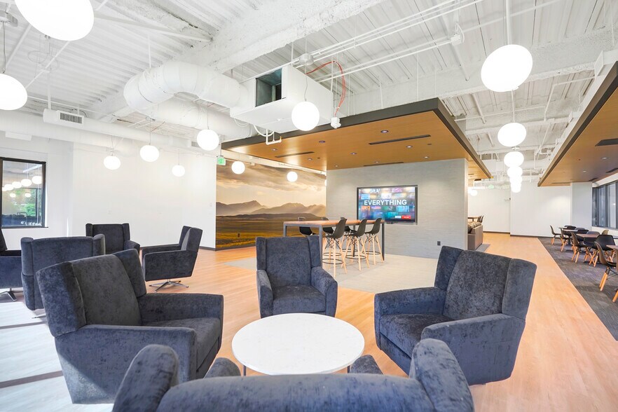 More Photos Of 4601 Dtc Blvd, Denver Office For Lease