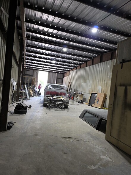 More Photos Of 22195 Cedar St, Robertsdale Warehouse For Sale
