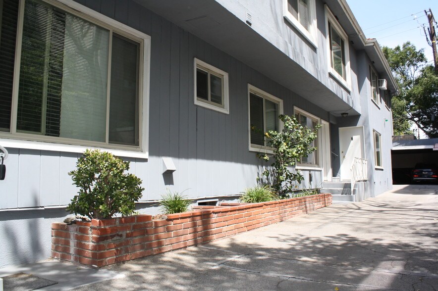 More Photos Of 1224 N Fairfax Ave, West Hollywood Apartments For Sale
