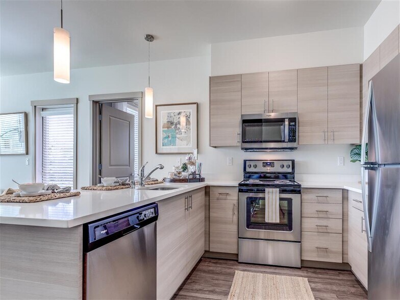 More Photos Of 2200 W Meeker St, Kent Apartments For Lease