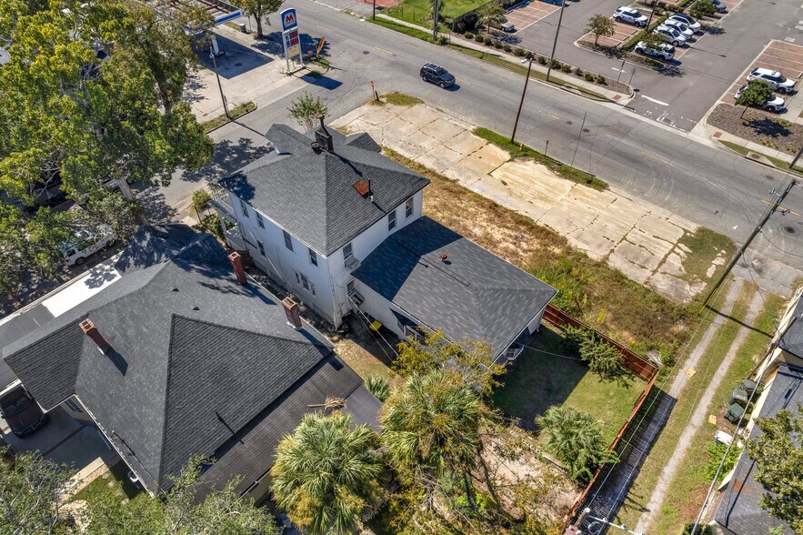 More Photos Of 310 W 34th St, Savannah Office For Sale