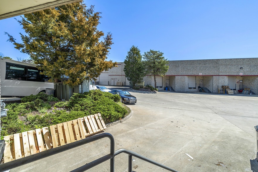 More Photos Of 8390 Terminal Rd, Lorton Flex For Sale