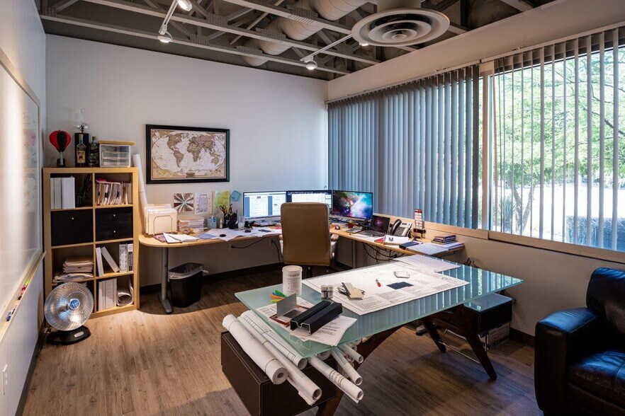 More Photos Of 7201 N Dreamy Draw Dr, Phoenix Loft Creative Space For Lease