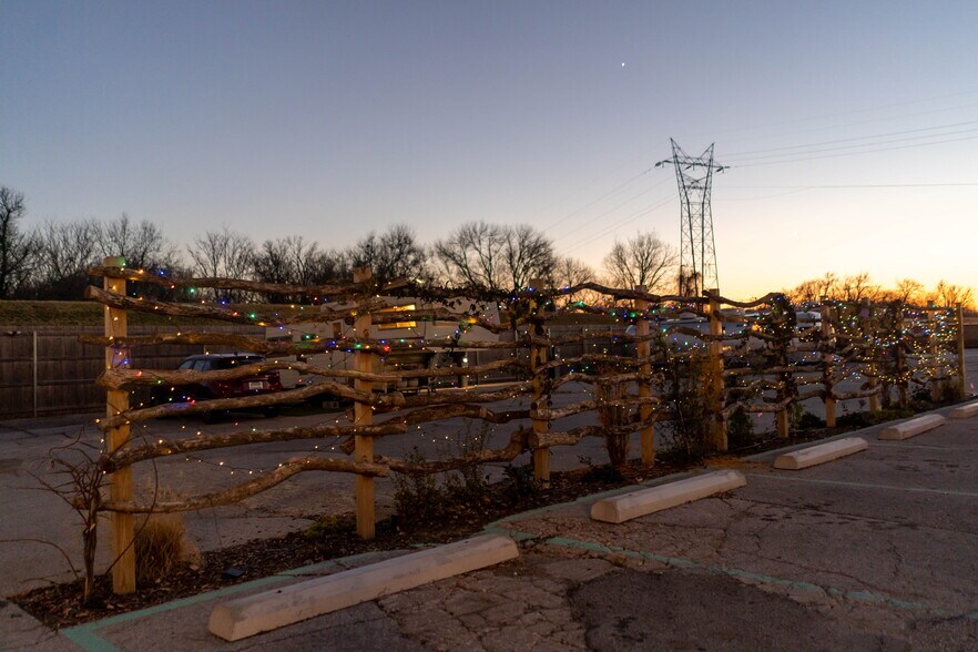 More Photos Of 3306 Charles Page Blvd, Tulsa Warehouse For Lease