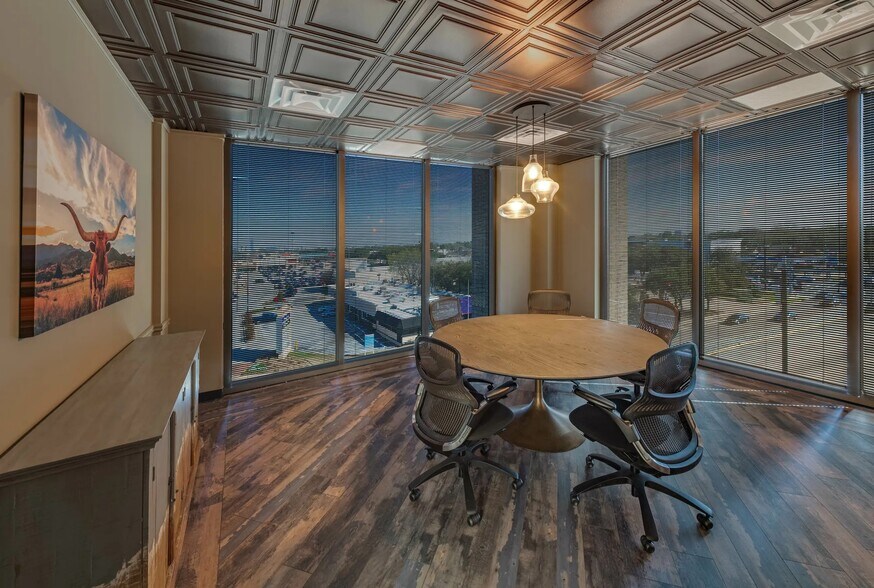 More Photos Of 2600 S Gessner Rd, Houston Office For Lease