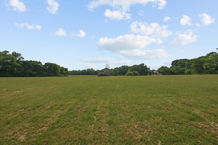 More Photos Of 699 W Wintergreen Rd, DeSoto Land For Sale